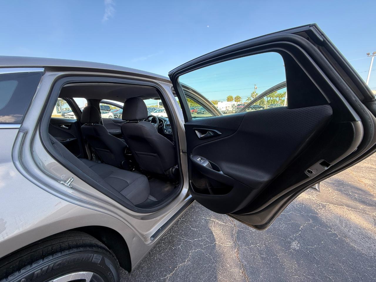 Chevrolet Malibu 4dr Sdn LT 2022