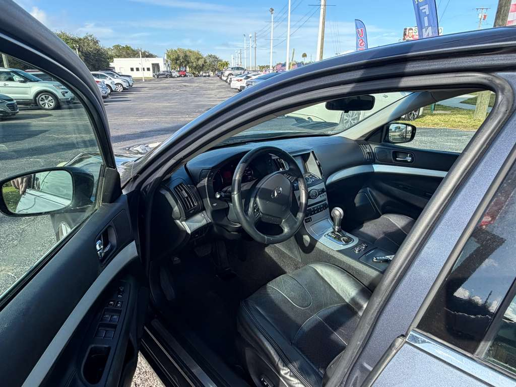 Infiniti G37 Sedan 4dr x AWD 2009