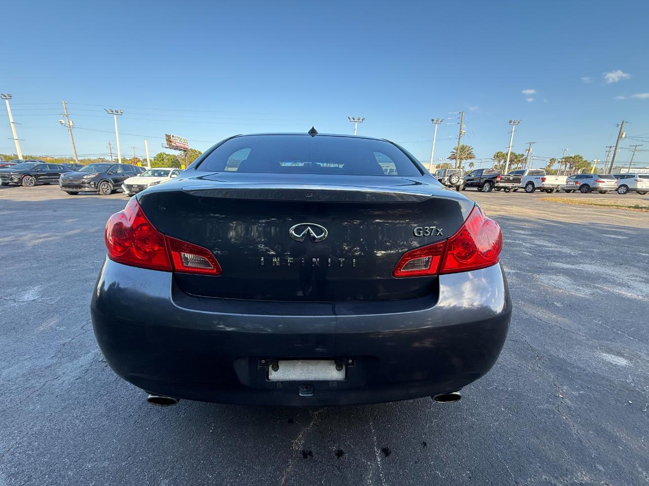 Infiniti G37 Sedan 4dr x AWD 2009
