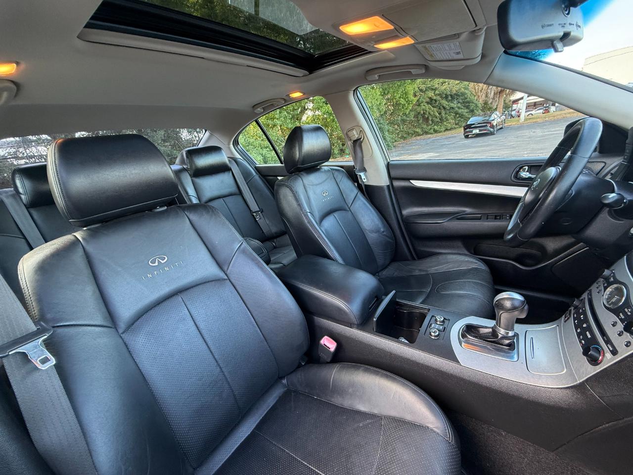 Infiniti G37 Sedan 4dr x AWD 2009