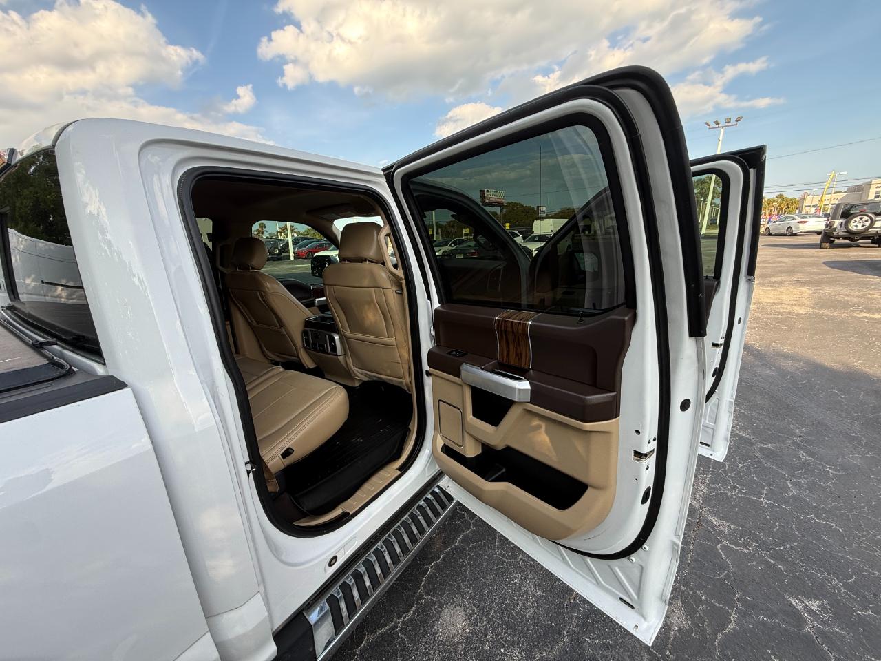 Ford F-150 Lariat 4WD SuperCrew 5.5' Box 2019