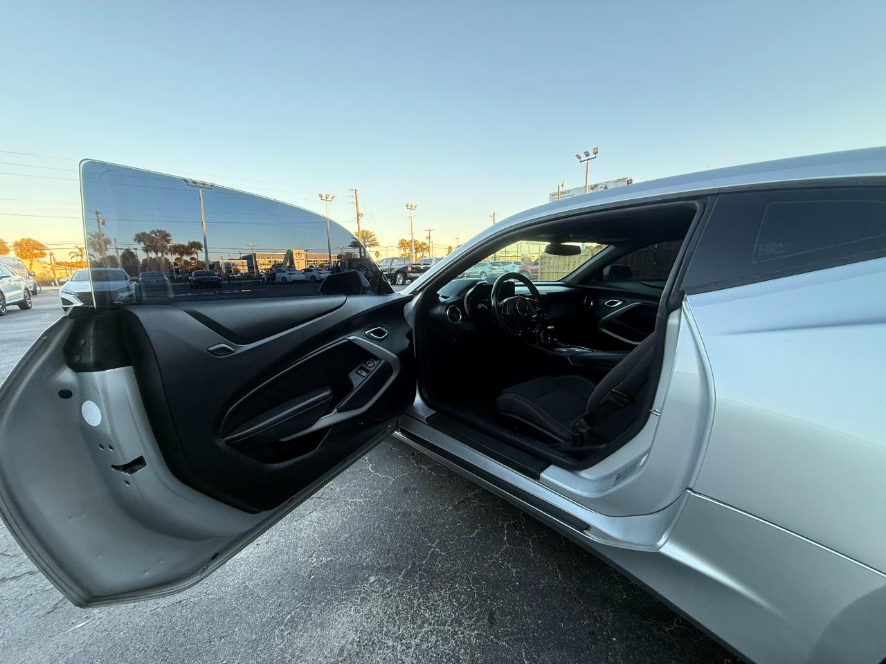 Chevrolet Camaro 2dr Cpe 1LT 2018