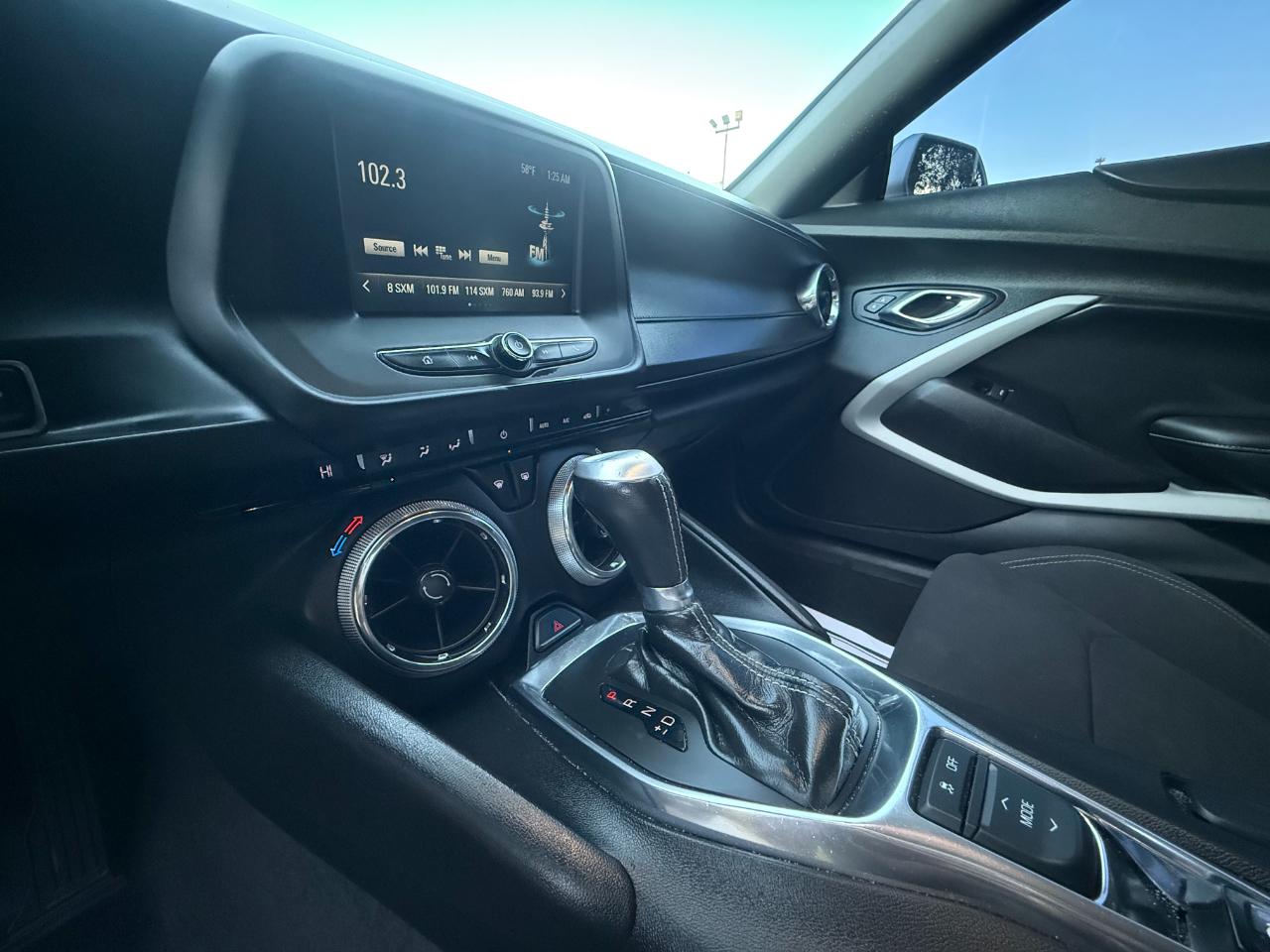 Chevrolet Camaro 2dr Cpe 1LT 2018