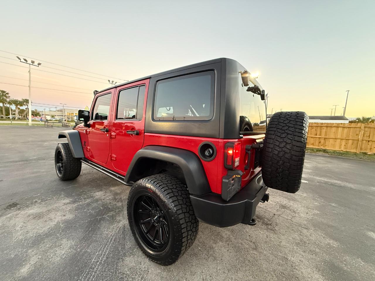Jeep Wrangler Unlimited 4WD 4dr Sport 2013