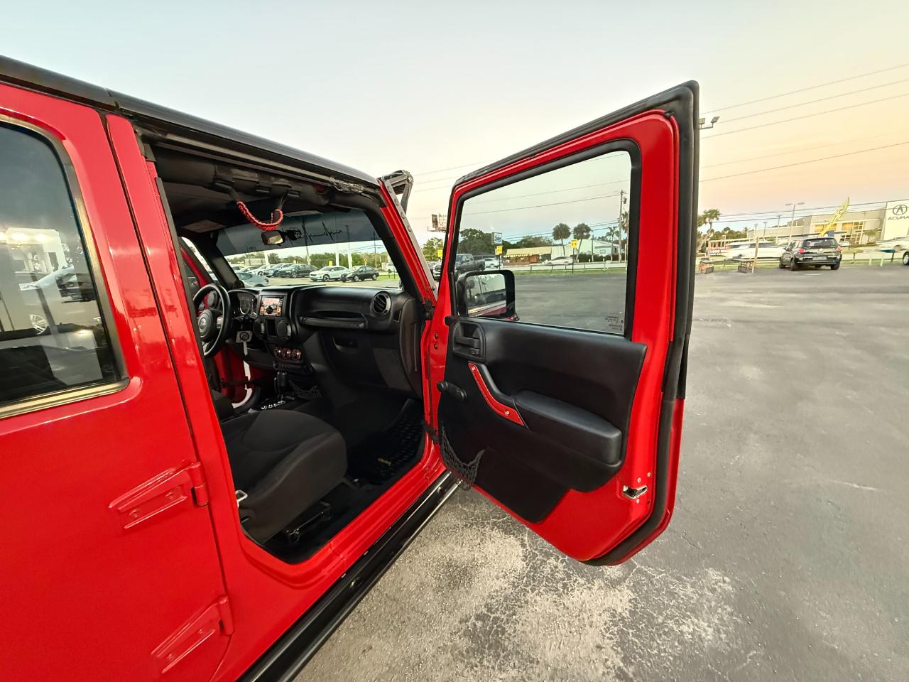 Jeep Wrangler Unlimited 4WD 4dr Sport 2013