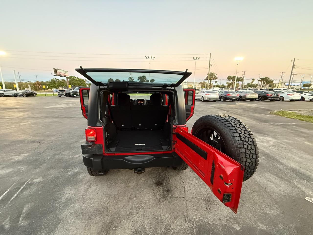Jeep Wrangler Unlimited 4WD 4dr Sport 2013