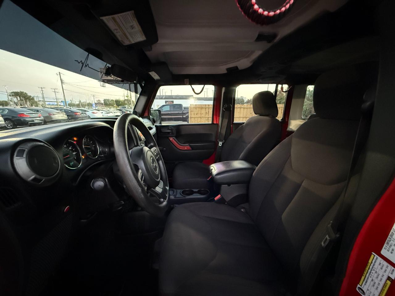 Jeep Wrangler Unlimited 4WD 4dr Sport 2013