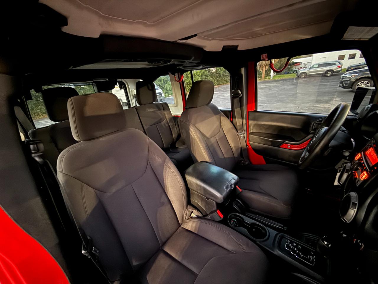 Jeep Wrangler Unlimited 4WD 4dr Sport 2013