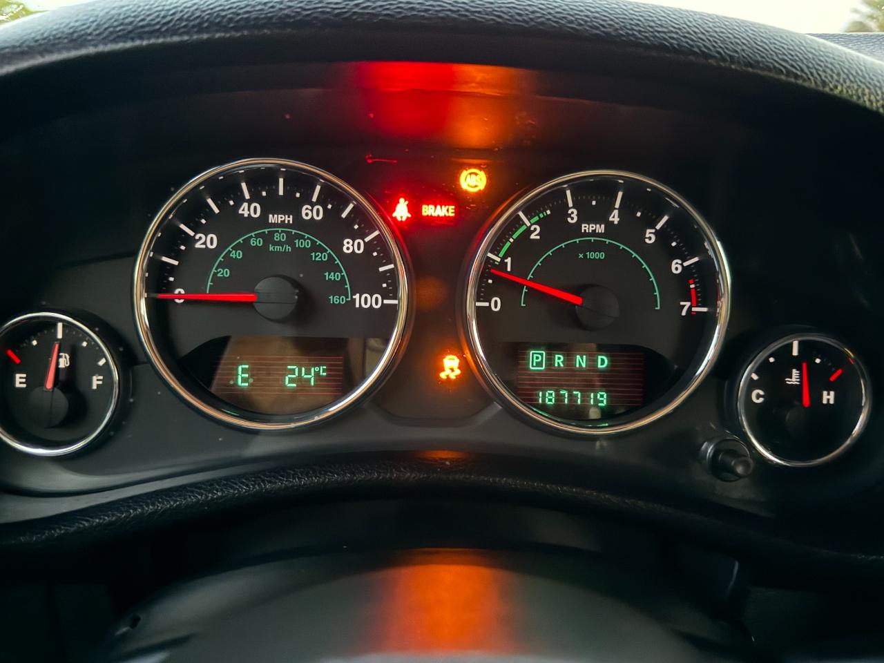 Jeep Wrangler Unlimited 4WD 4dr Sport 2013