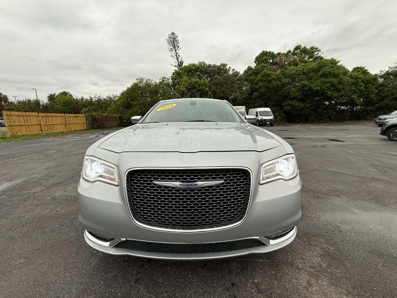 Chrysler 300 Limited 2020