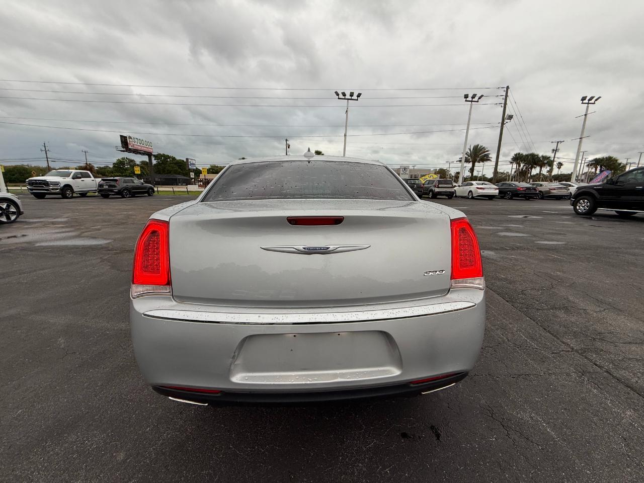 Chrysler 300 Limited 2020