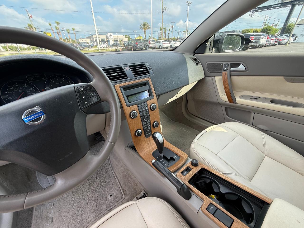 Volvo C70 2dr Conv Man 2009