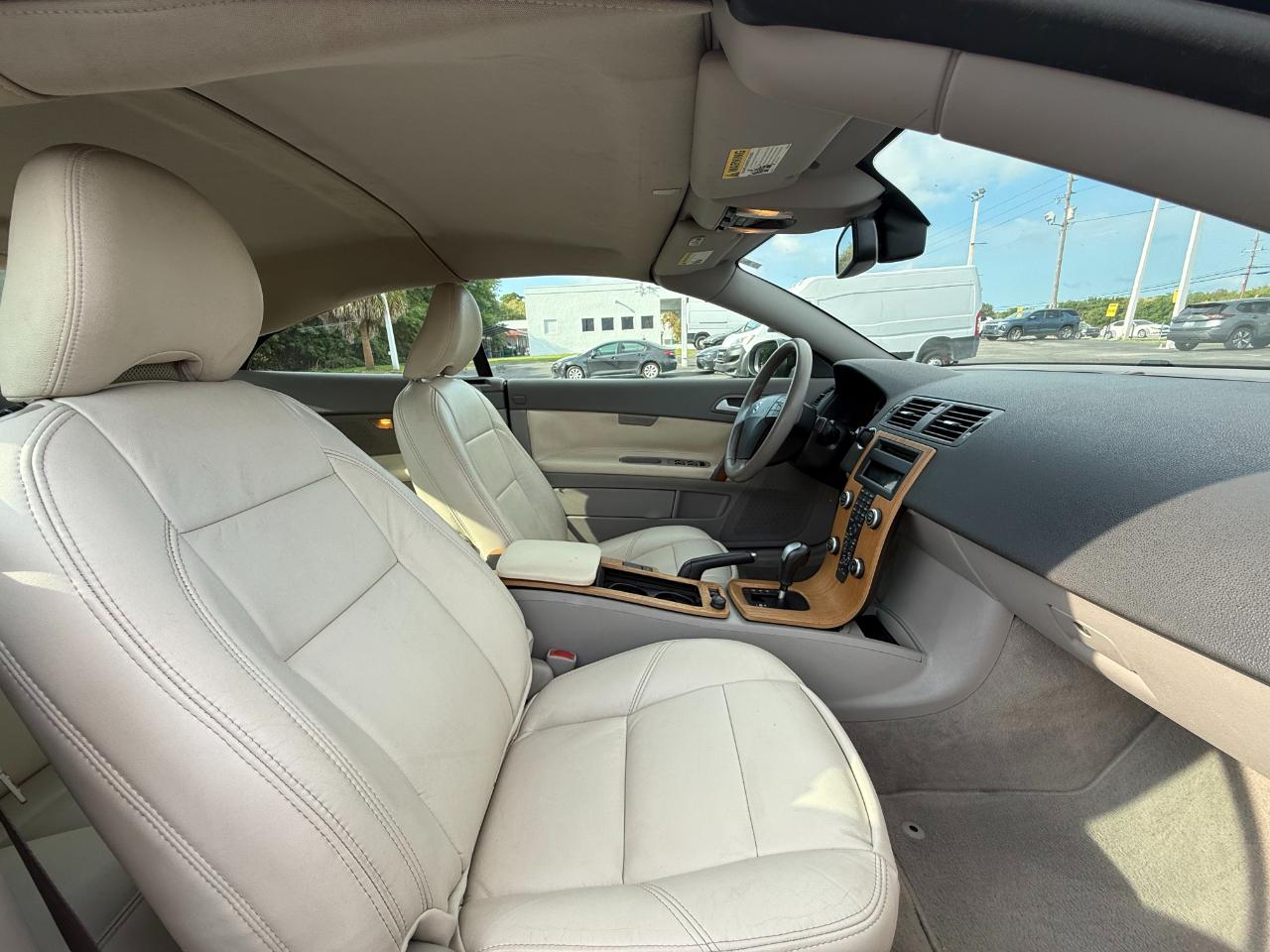 Volvo C70 2dr Conv Man 2009