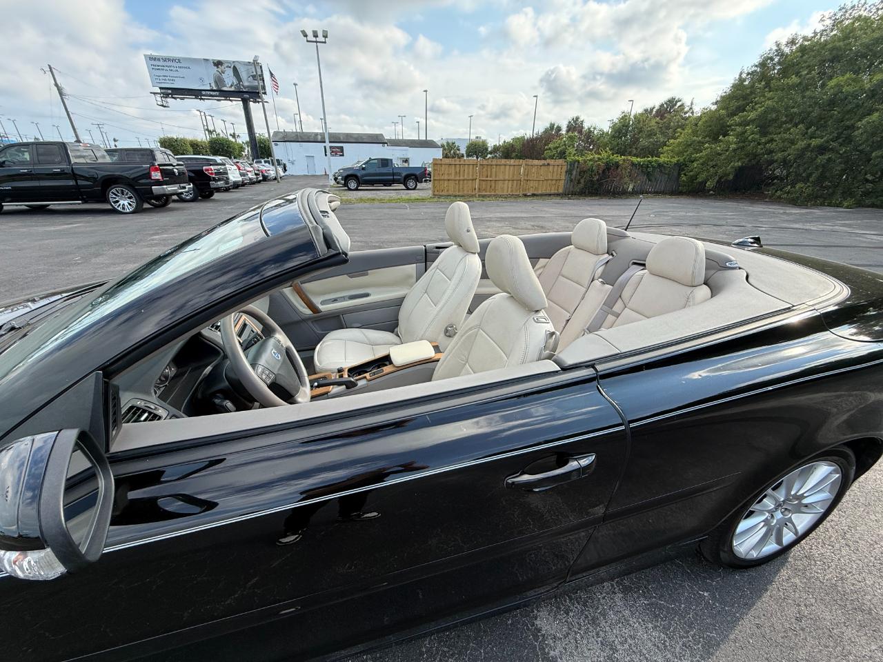 Volvo C70 2dr Conv Man 2009