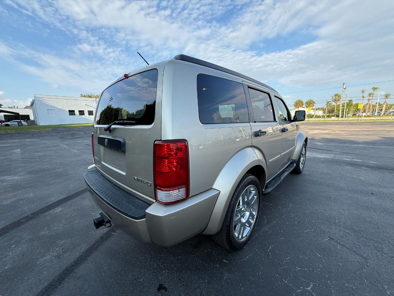 Dodge Nitro 2WD 4dr Heat 2010