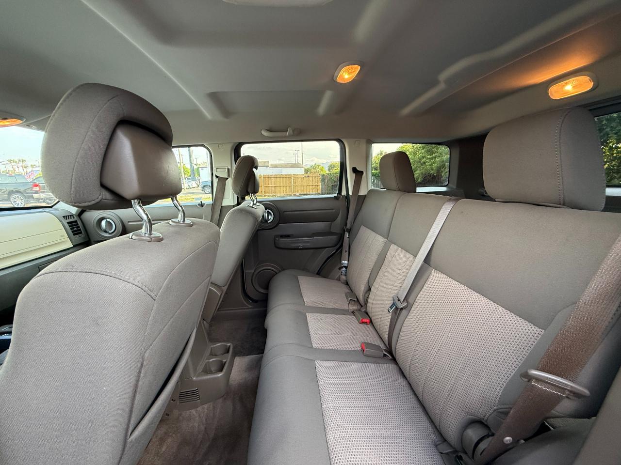 Dodge Nitro 2WD 4dr Heat 2010