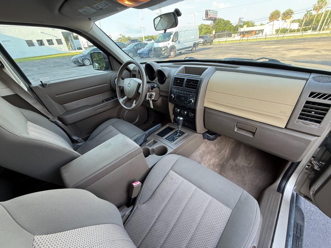 Dodge Nitro 2WD 4dr Heat 2010