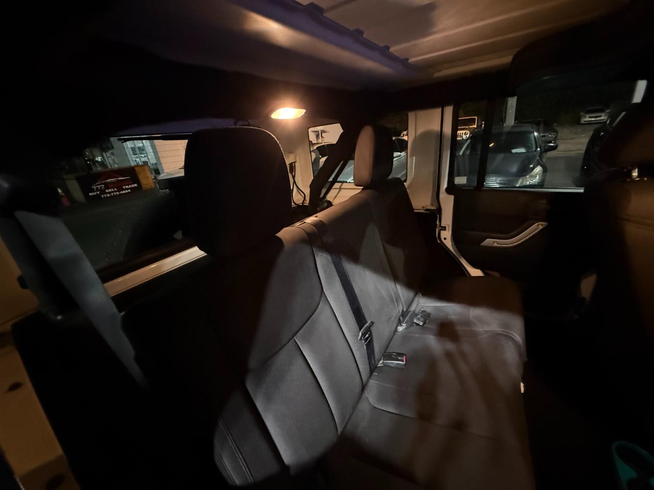 Jeep Wrangler Unlimited Sport 4x4 2017