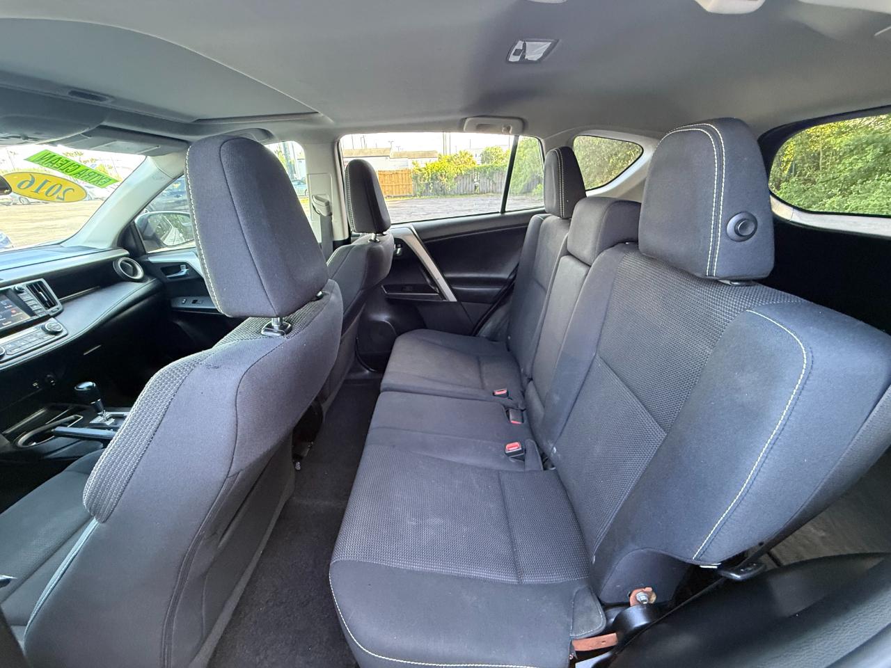 Toyota RAV4 AWD 4dr XLE (Natl) 2016