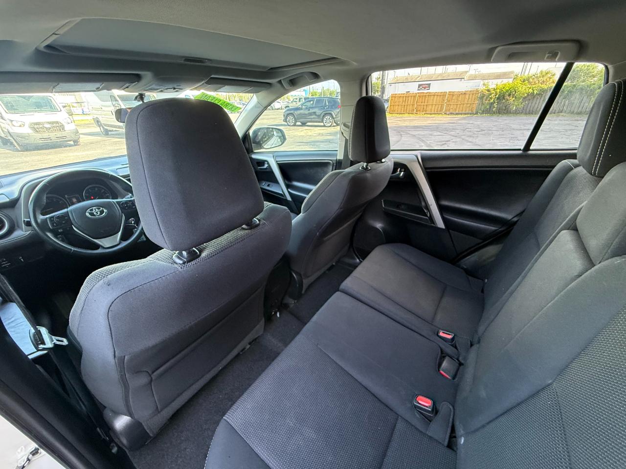 Toyota RAV4 AWD 4dr XLE (Natl) 2016