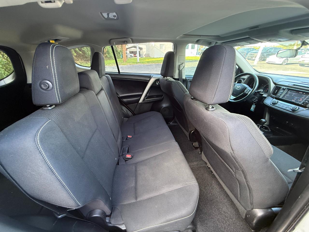 Toyota RAV4 AWD 4dr XLE (Natl) 2016