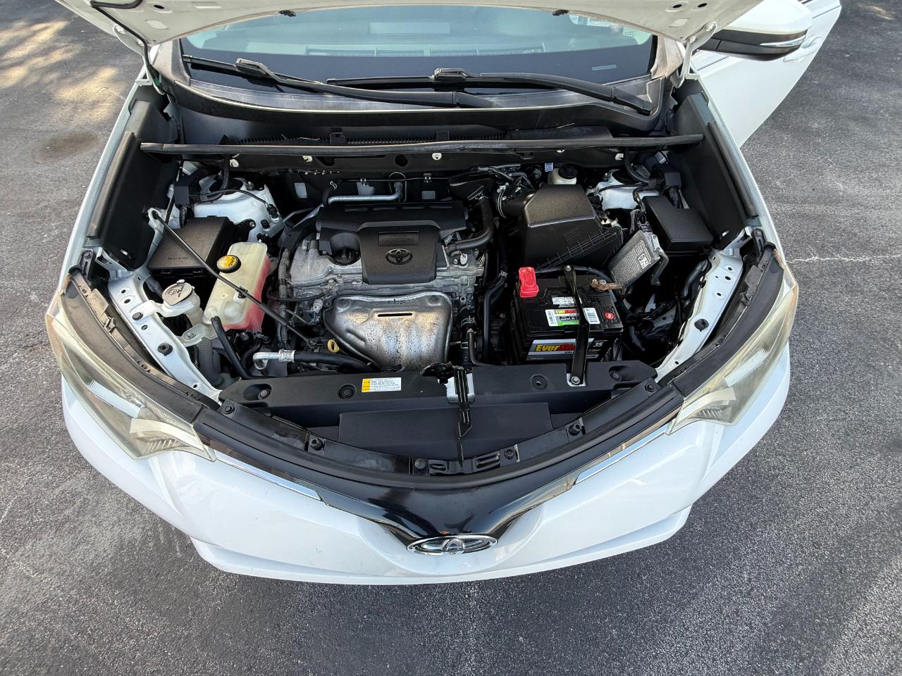 Toyota RAV4 AWD 4dr XLE (Natl) 2016