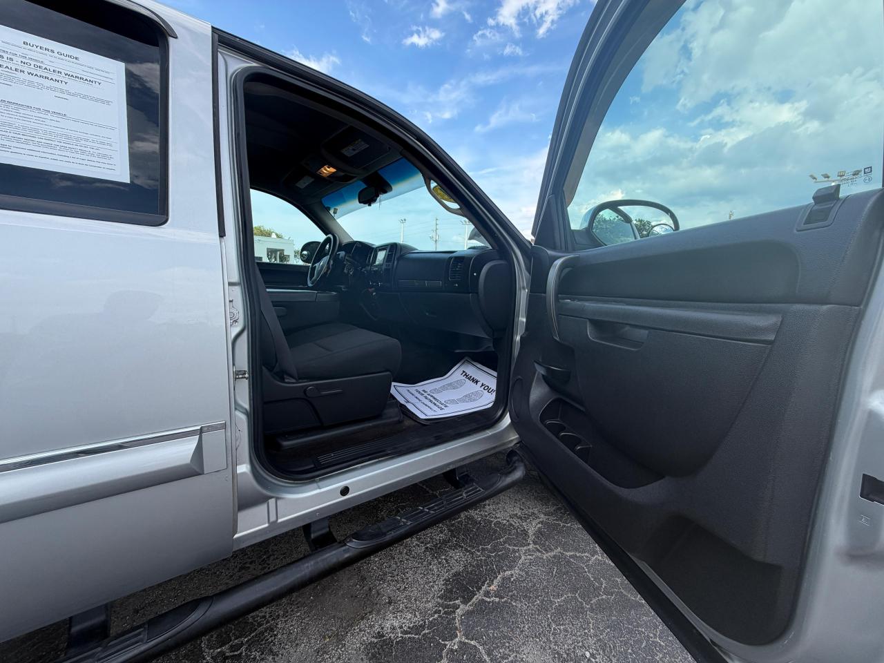 Chevrolet Silverado 1500 4WD Crew Cab 143.5" LT 2011