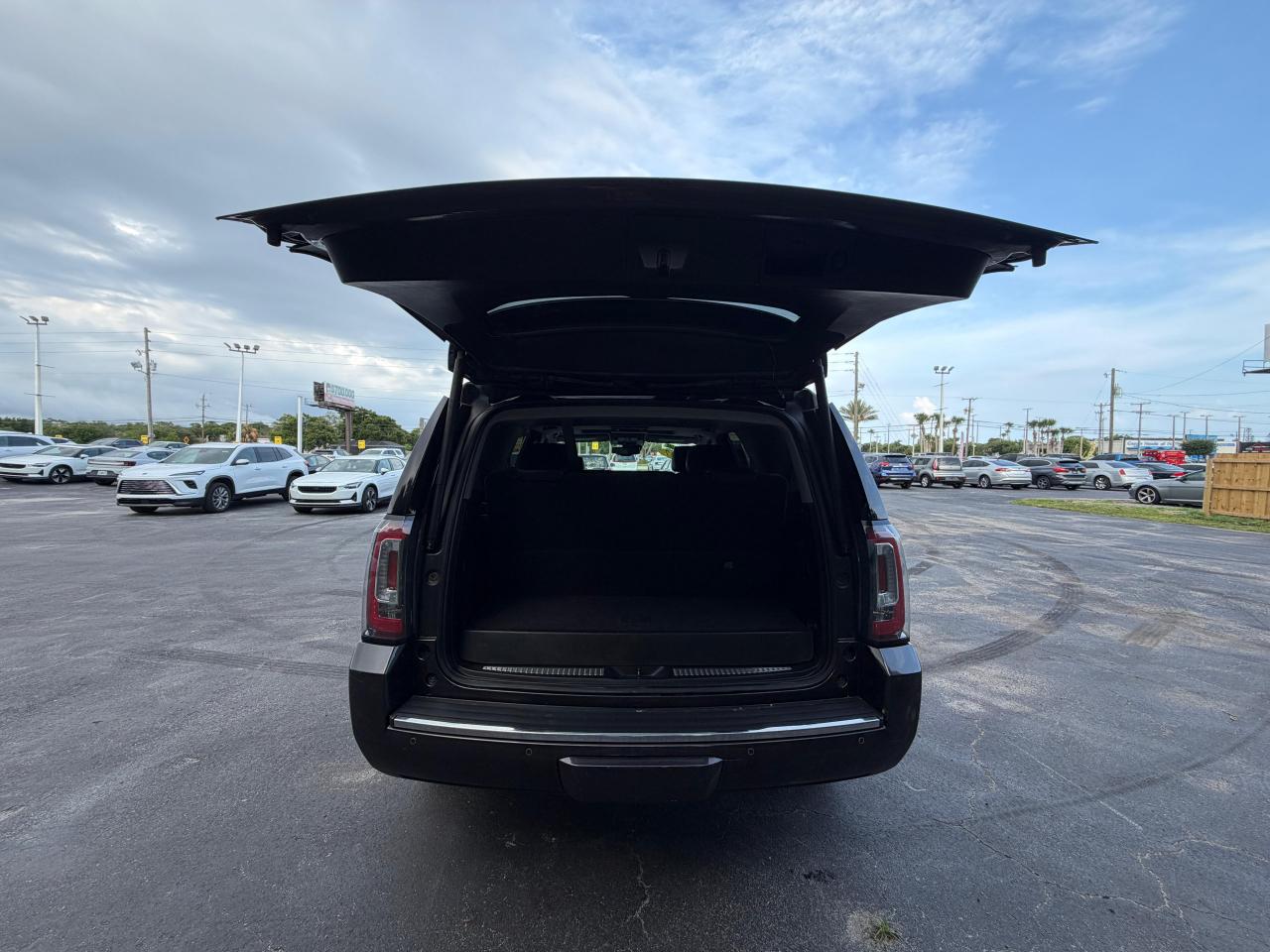 GMC Yukon Denali Denali 2017