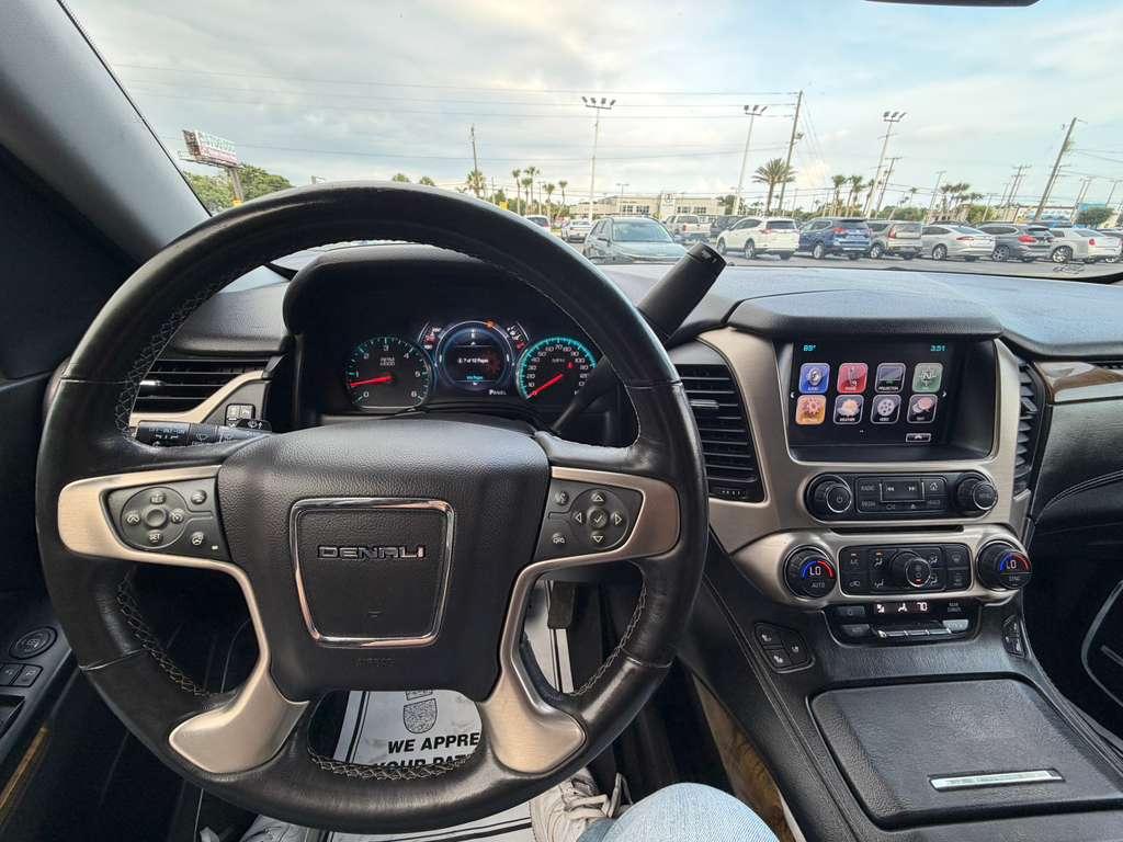 GMC Yukon Denali Denali 2017