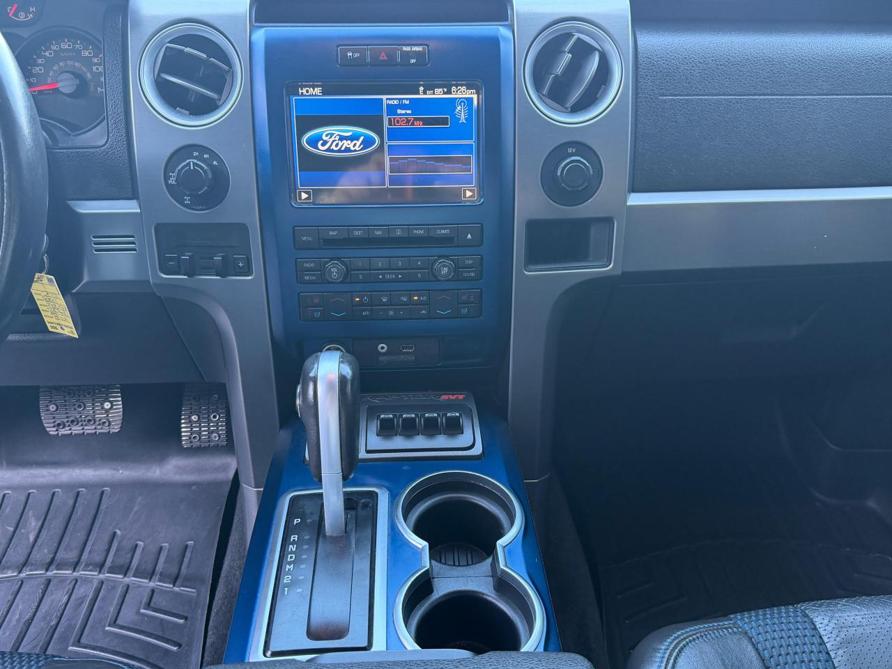 Ford F-150 4WD SuperCrew 145" SVT Raptor 2012