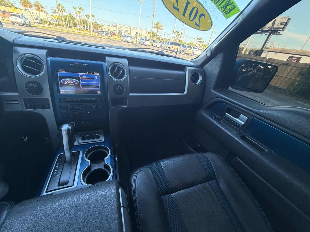Ford F-150 4WD SuperCrew 145" SVT Raptor 2012