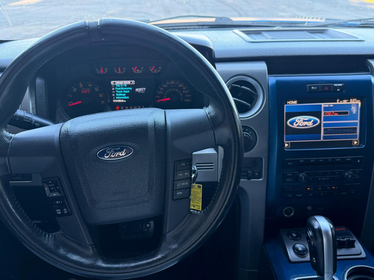 Ford F-150 4WD SuperCrew 145" SVT Raptor 2012