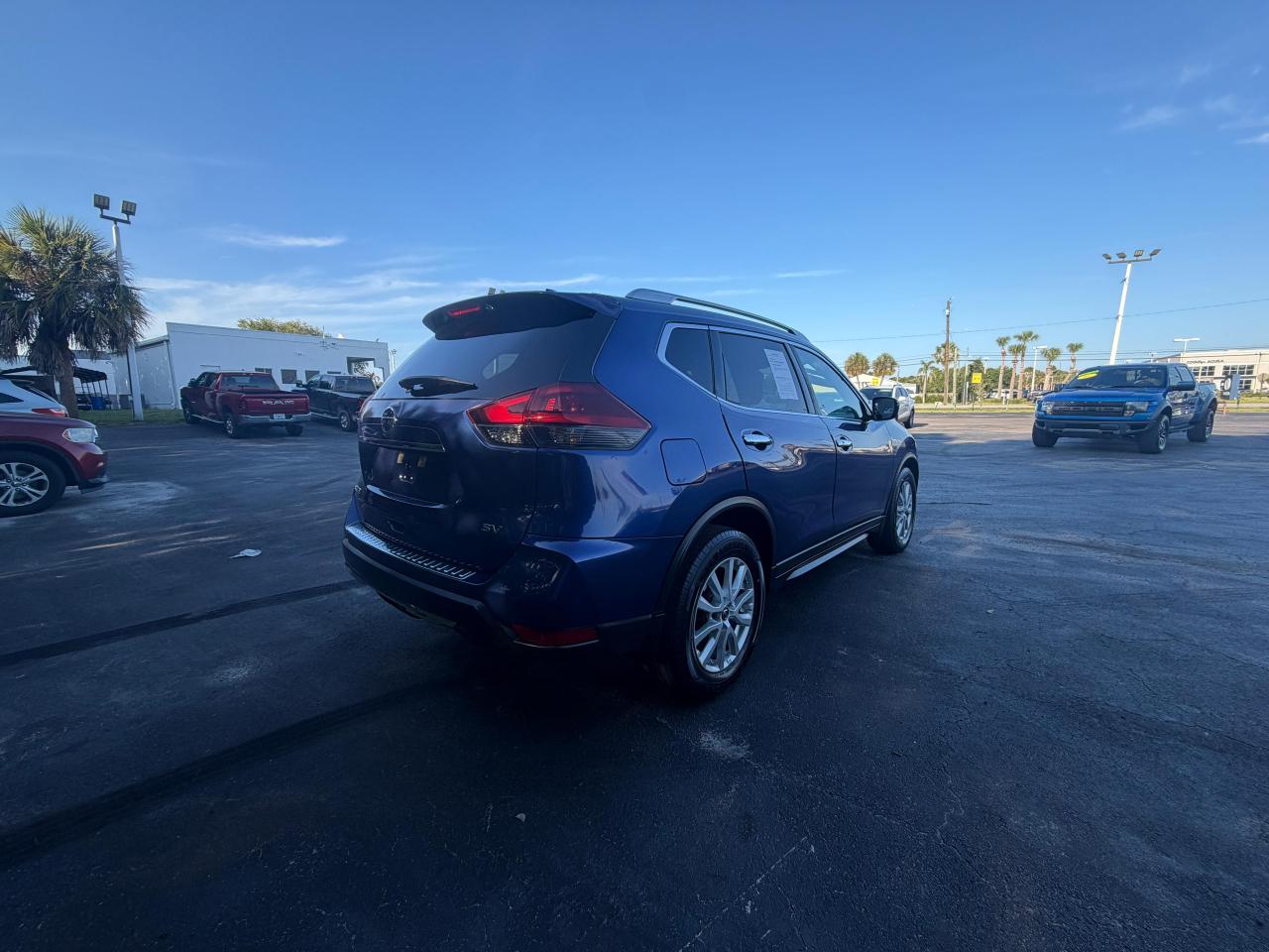 Nissan Rogue FWD SV 2018
