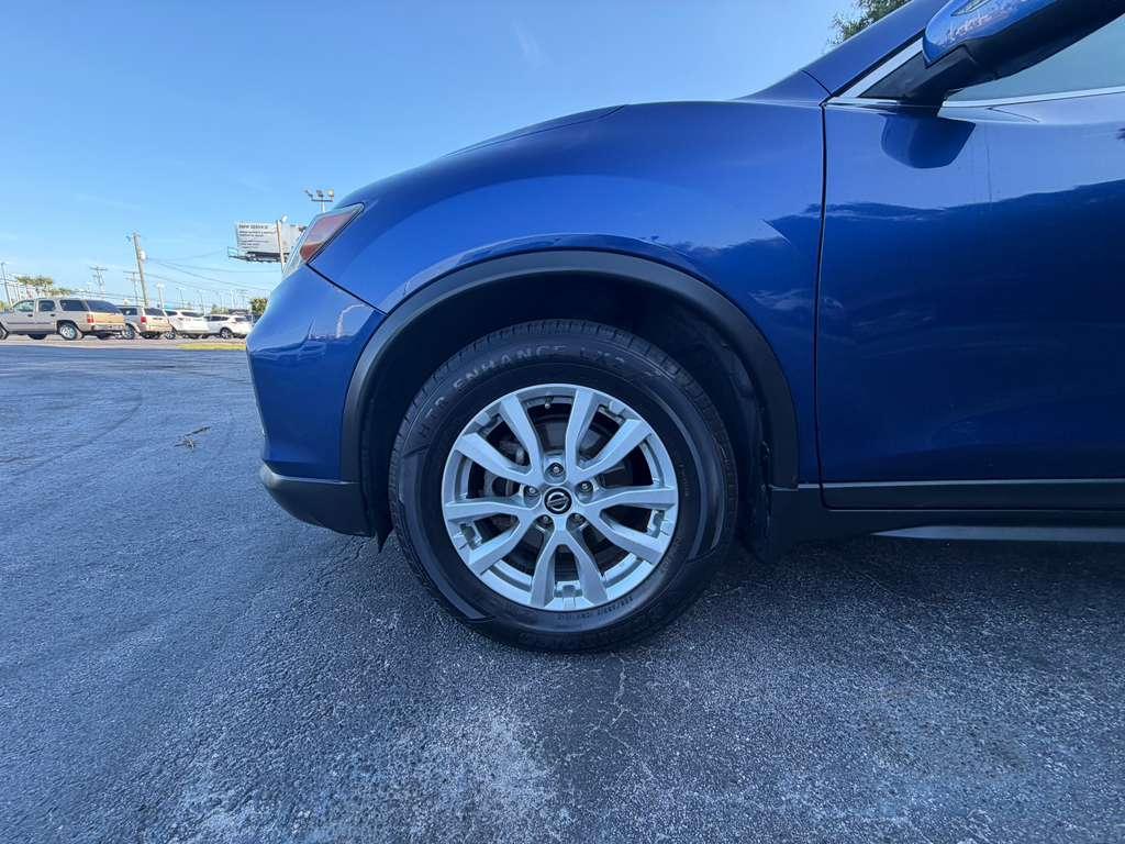 Nissan Rogue FWD SV 2018