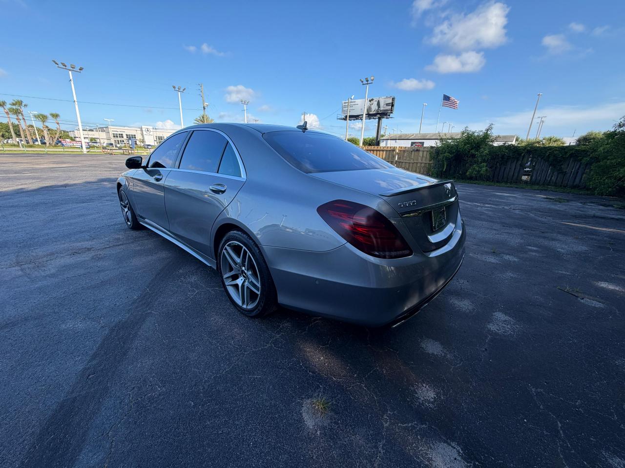 Mercedes-Benz S-Class 4dr Sdn S 550 4MATIC 2015