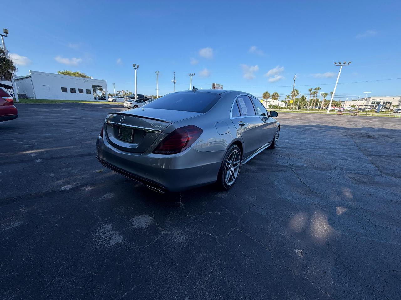 Mercedes-Benz S-Class 4dr Sdn S 550 4MATIC 2015