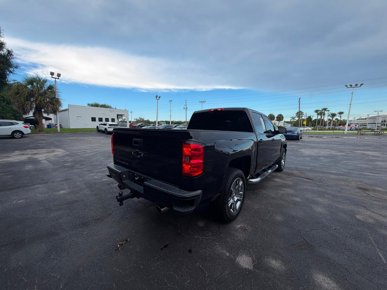 Chevrolet Silverado 1500 2WD Crew Cab 143.5" Custom 2018