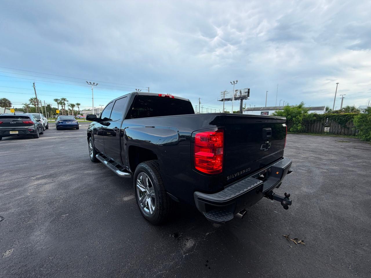 Chevrolet Silverado 1500 2WD Crew Cab 143.5" Custom 2018