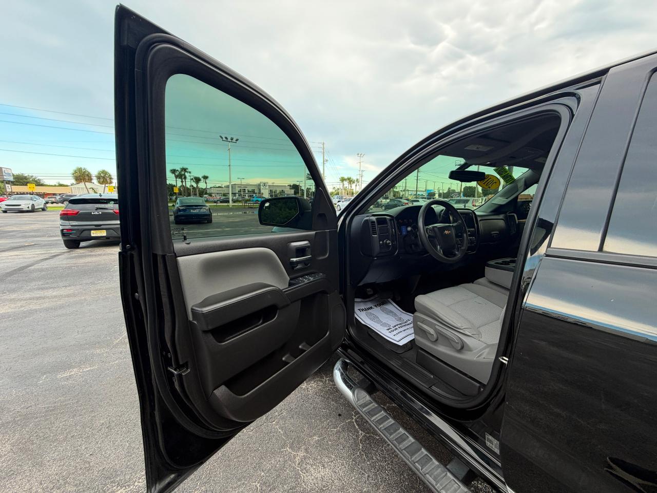 Chevrolet Silverado 1500 2WD Crew Cab 143.5" Custom 2018