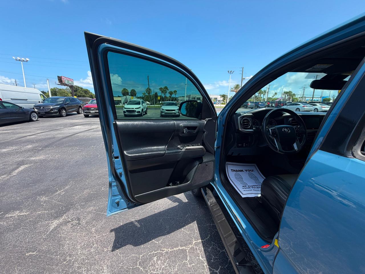 Toyota Tacoma 2WD TRD Off Road Double Cab 5' Bed V6 AT (Natl) 2019