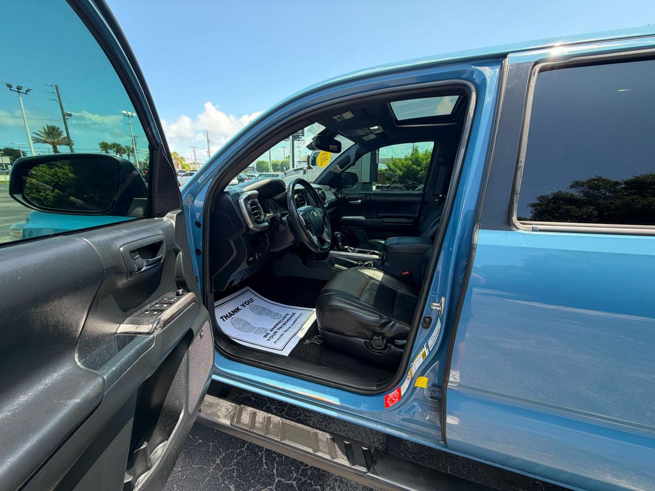 Toyota Tacoma 2WD TRD Off Road Double Cab 5' Bed V6 AT (Natl) 2019