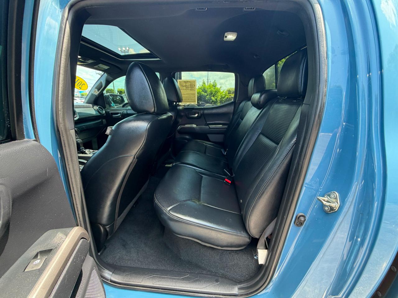 Toyota Tacoma 2WD TRD Off Road Double Cab 5' Bed V6 AT (Natl) 2019