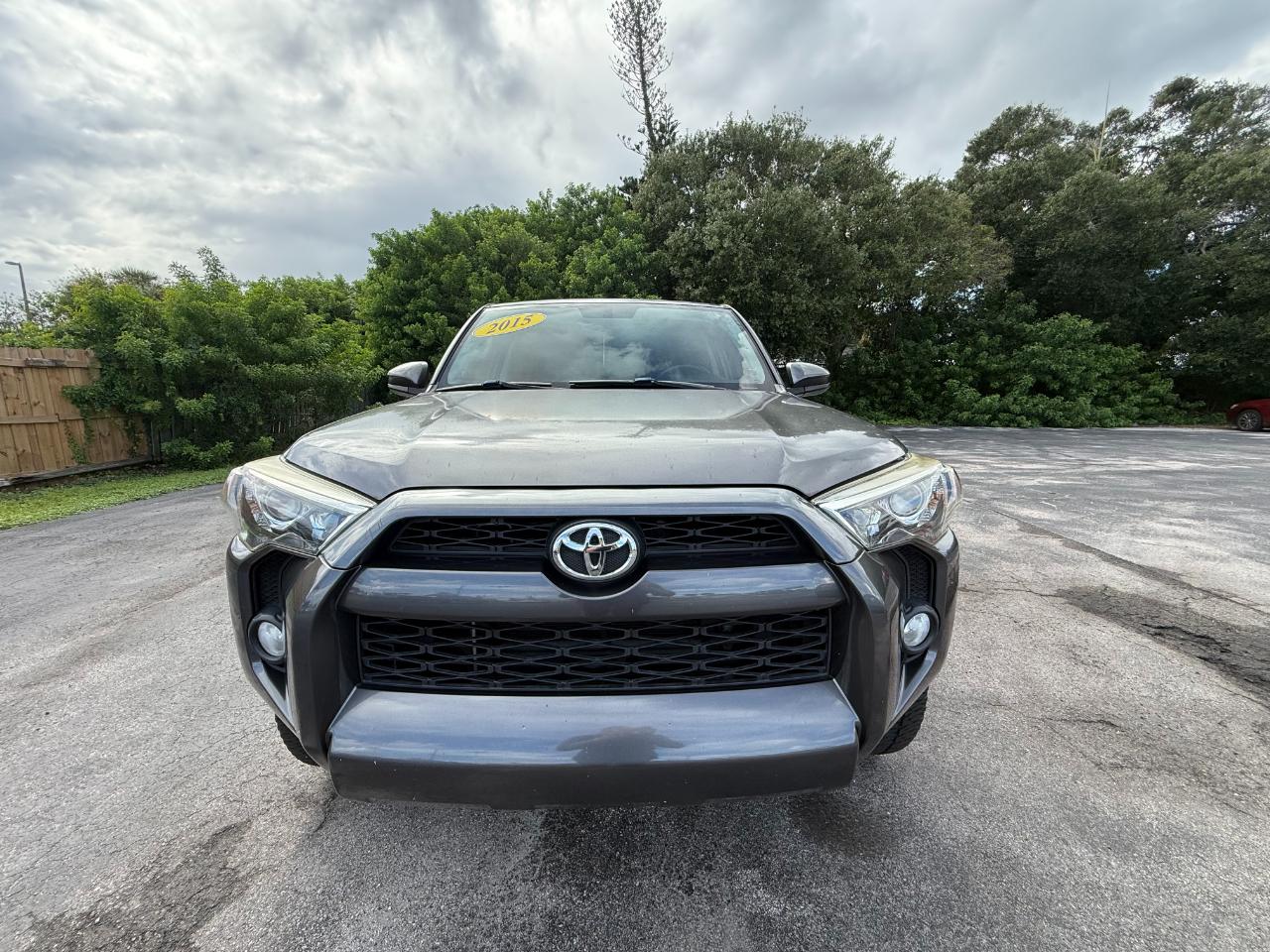 Toyota 4Runner RWD 4dr V6 SR5 Premium (Natl) 2015