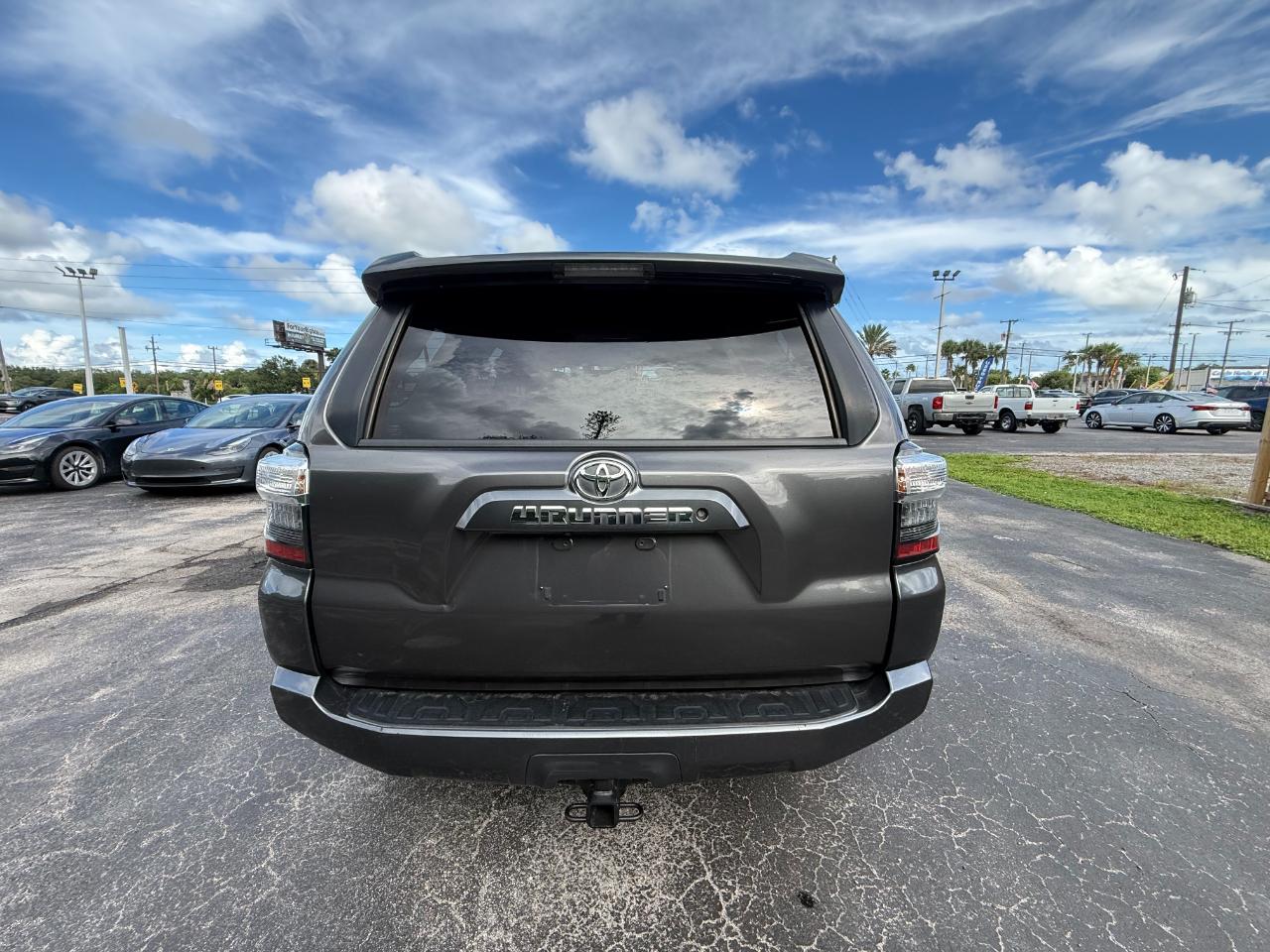 Toyota 4Runner RWD 4dr V6 SR5 Premium (Natl) 2015