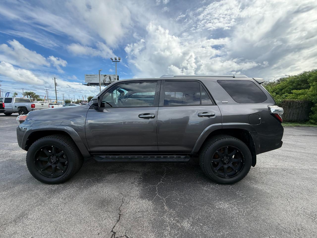 Toyota 4Runner RWD 4dr V6 SR5 Premium (Natl) 2015