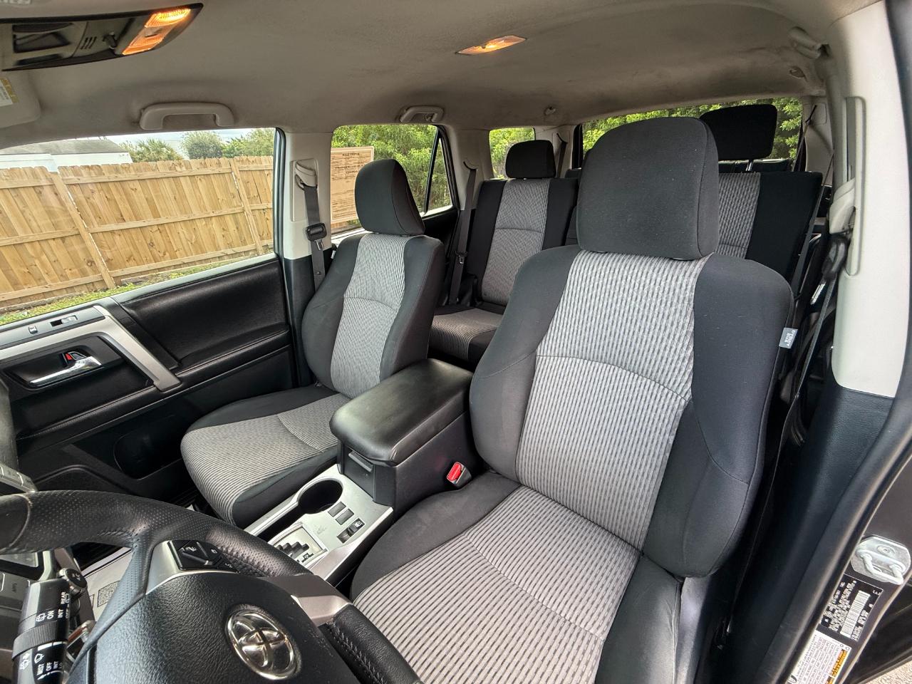Toyota 4Runner RWD 4dr V6 SR5 Premium (Natl) 2015