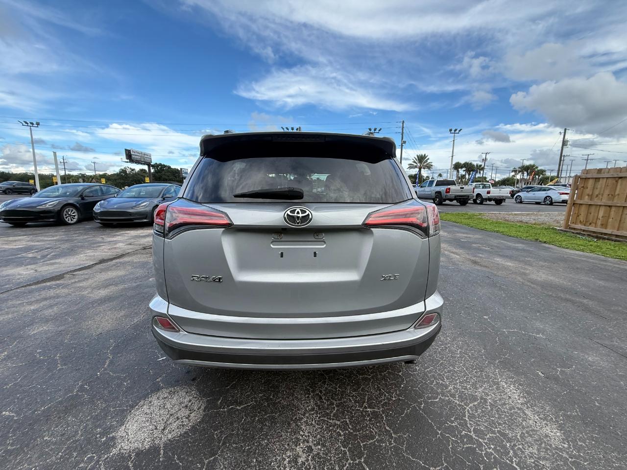 Toyota RAV4 Adventure FWD (Natl) 2018