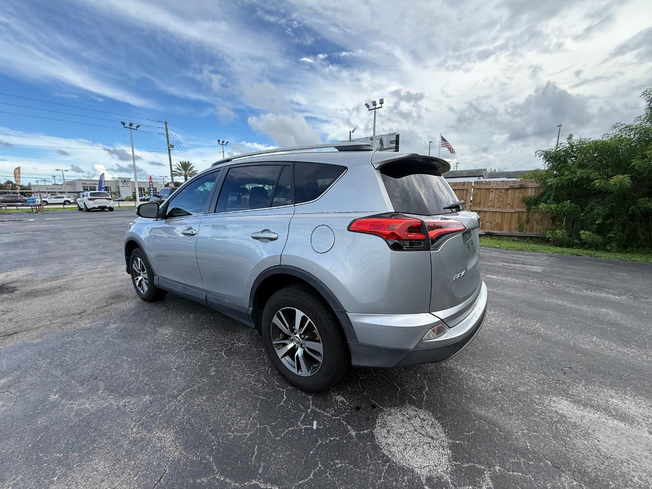 Toyota RAV4 Adventure FWD (Natl) 2018