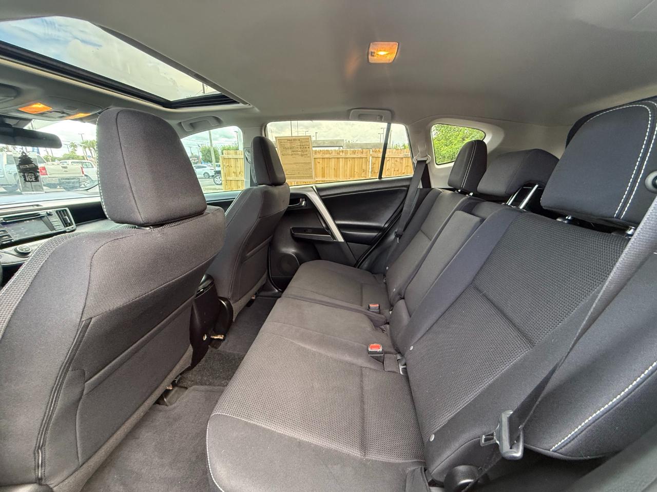 Toyota RAV4 Adventure FWD (Natl) 2018