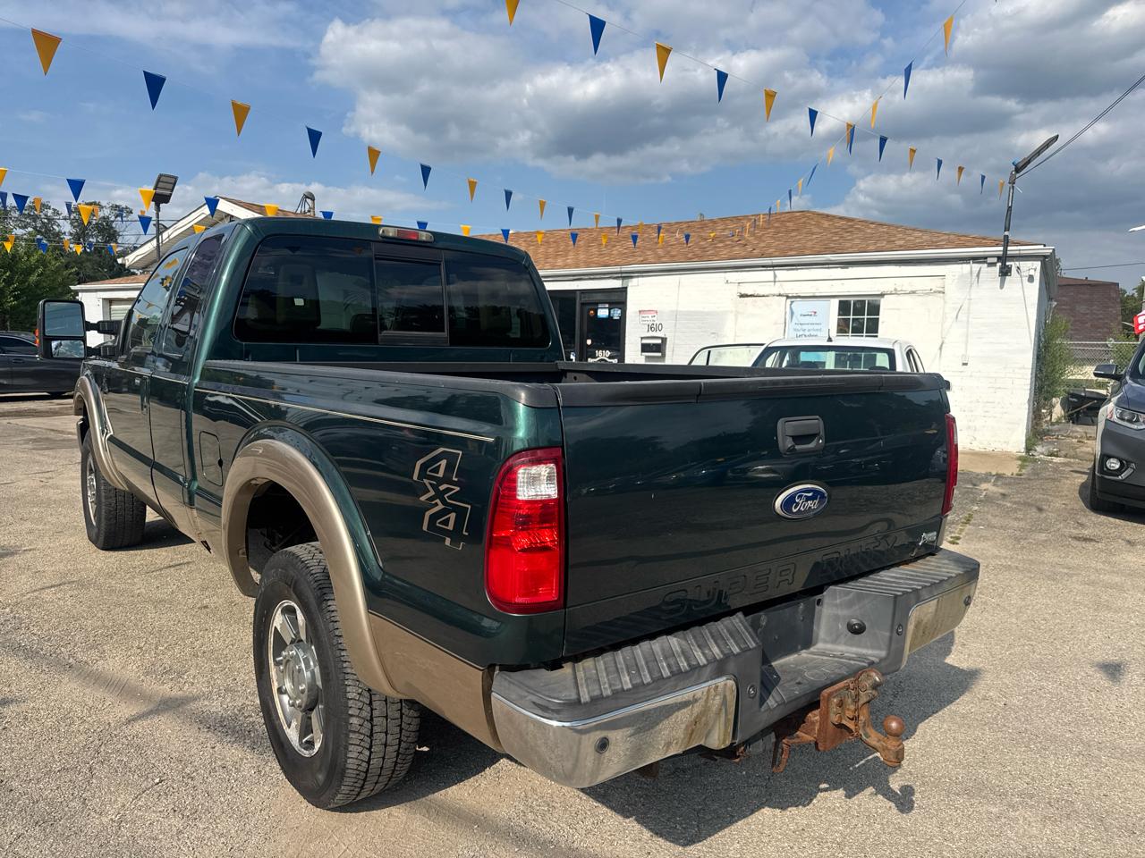 Ford F-250 SD XL SuperCab 4WD 2011